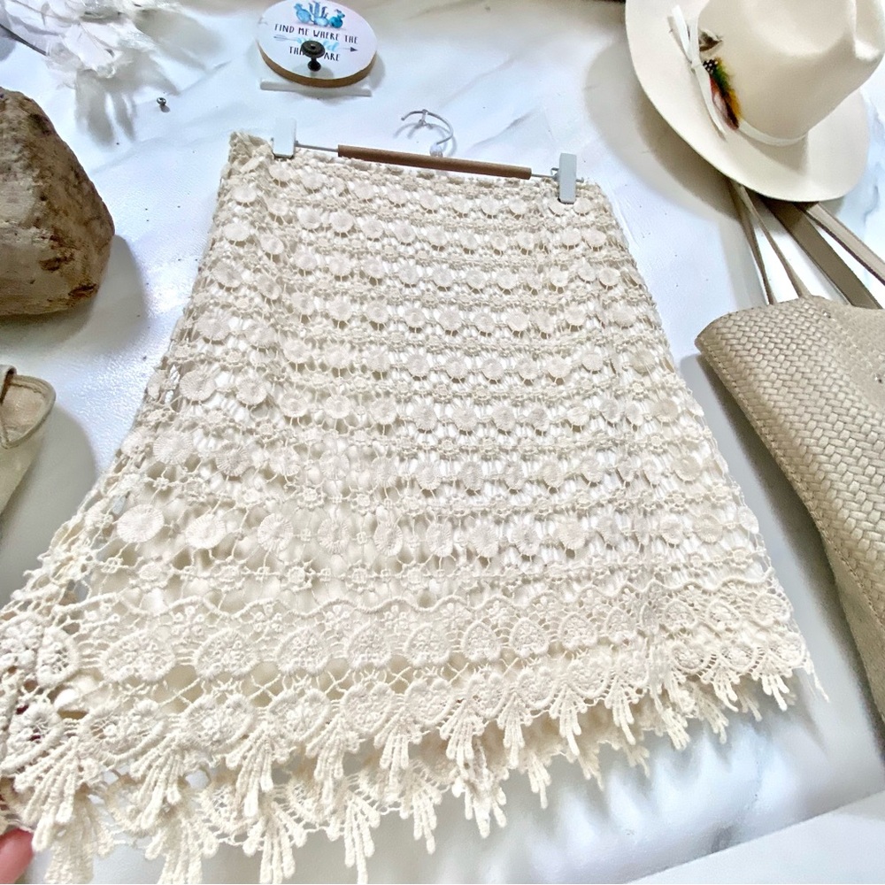 Beautiful Crochet/lace boho skirt w shabby chic resort vacay party vibe - Picture 4 of 10